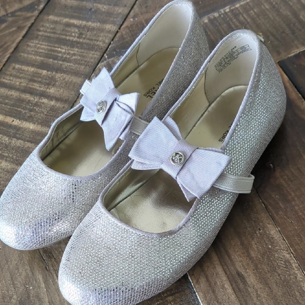 Michael Kors Girls' Silver Sparkle Bow Mary Janes